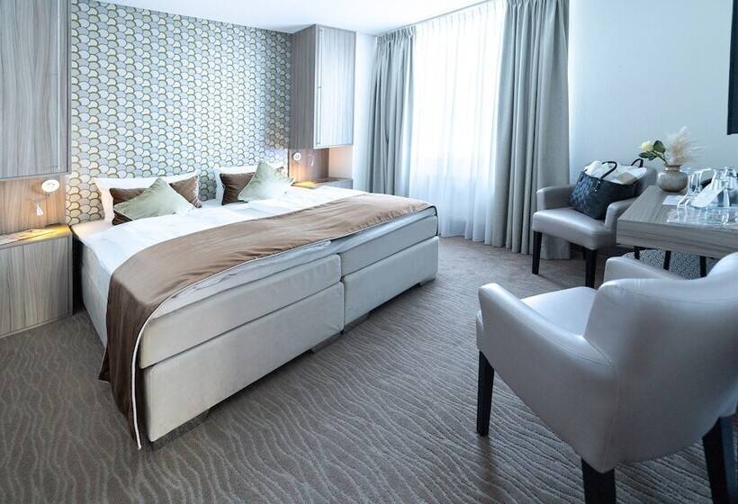 スタンダードルーム, Bernstein Salzlandcenter