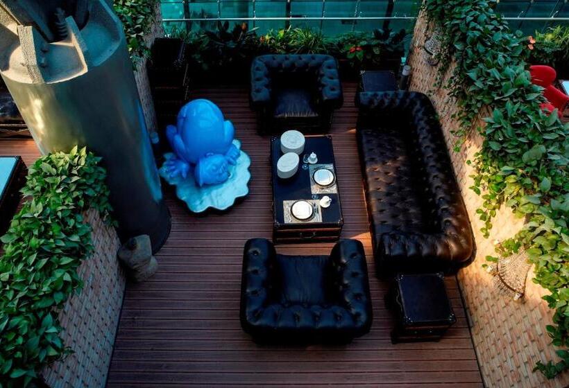 Номер Deluxe с Террасой, Eclat Beijing