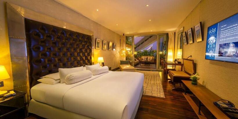 Номер Deluxe с Террасой, Eclat Beijing