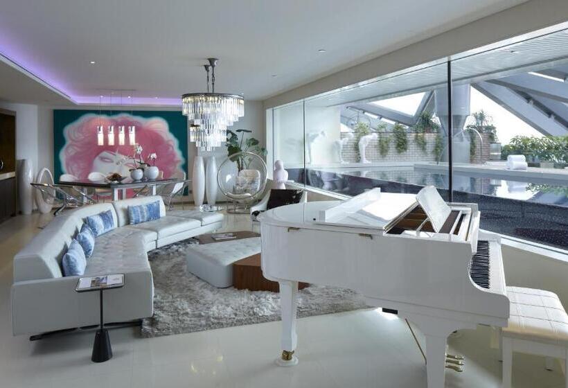 Люкс, Eclat Beijing