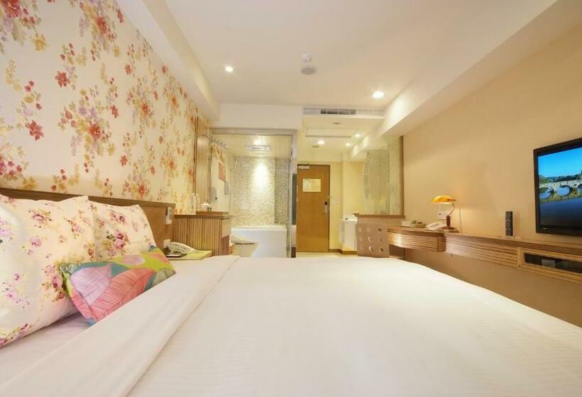 اتاق لوکس, Nagahiro