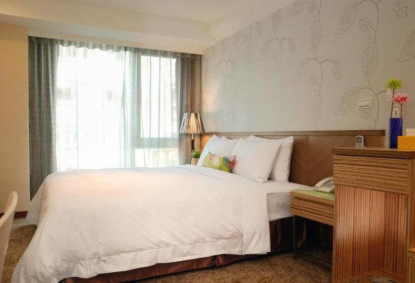 اتاق لوکس, Nagahiro