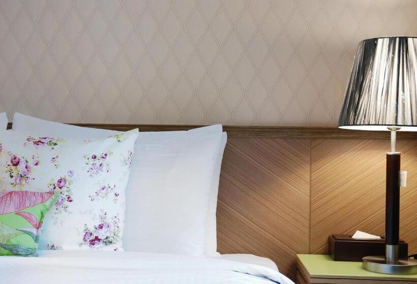 اتاق لوکس, Nagahiro