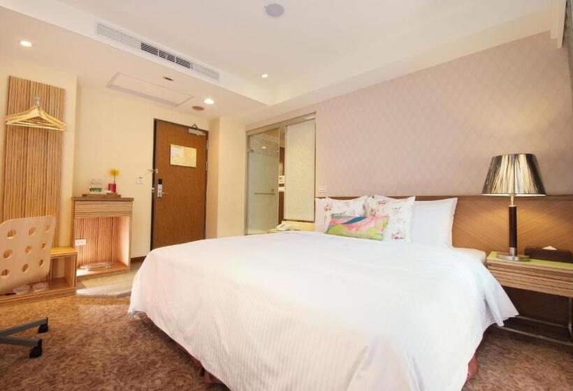 اتاق لوکس, Nagahiro