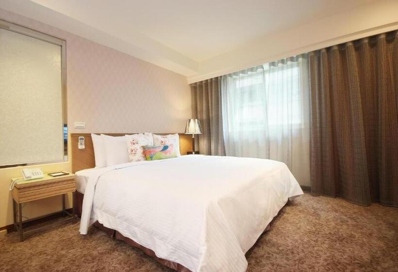 اتاق لوکس, Nagahiro