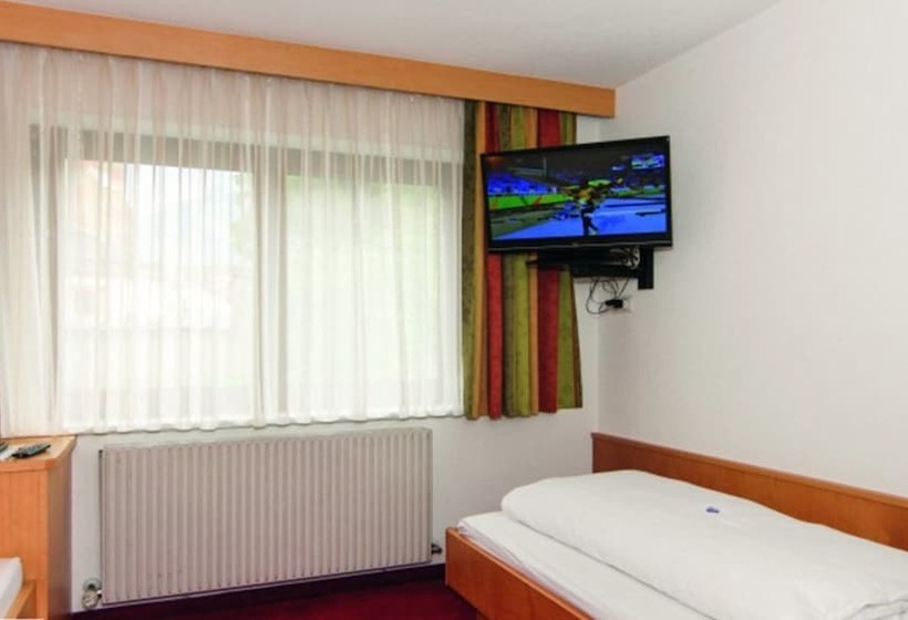 标准单人间, Neuwirt