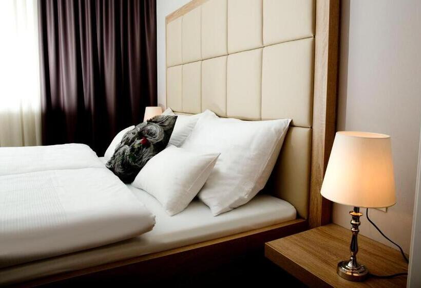 חדר סטנדרט, Pfeiler S Bürgerstüberl