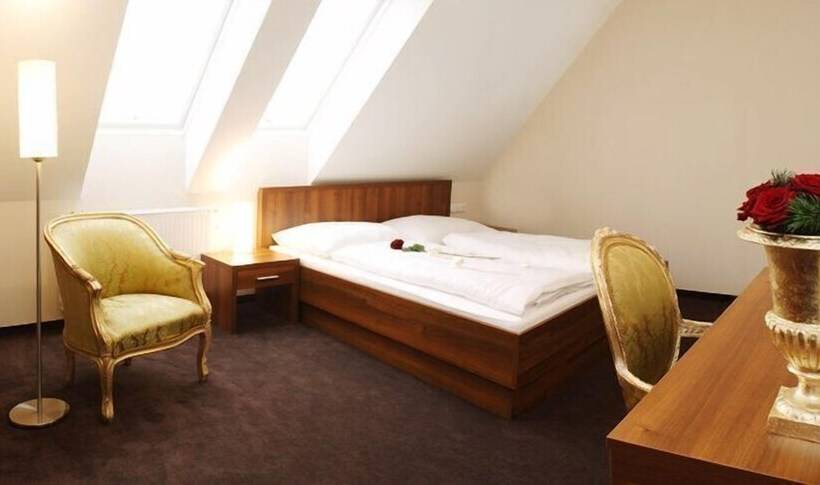 חדר סטנדרט, Pfeiler S Bürgerstüberl