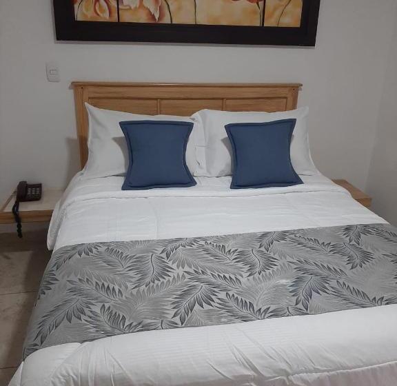 スーペリアールーム, Riviera Plaza