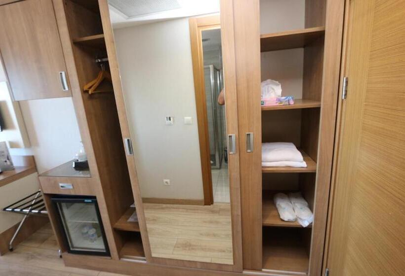 اتاق لوکس با چشمانداز دریا, Anemon Kent Trabzon Otel