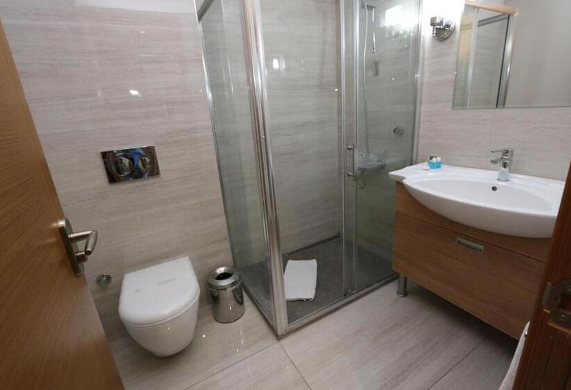 اتاق لوکس با چشمانداز دریا, Anemon Kent Trabzon Otel