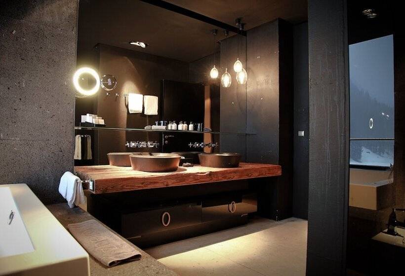 جناح رئاسى, Zhero – Ischgl/kappl