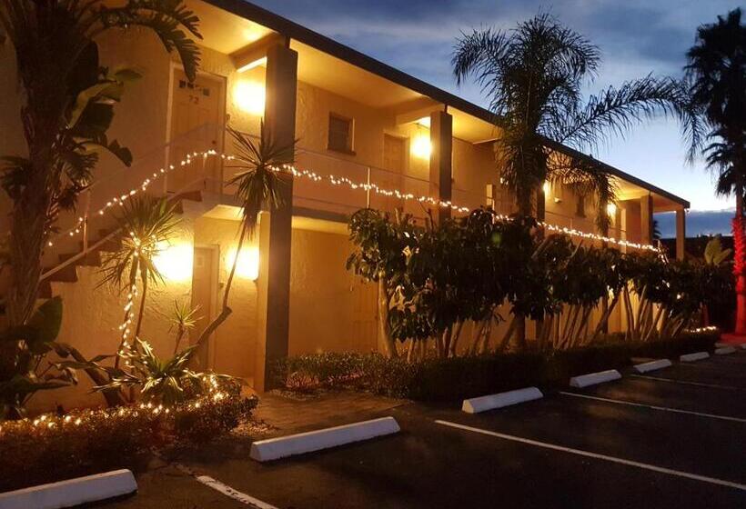 جناح عائلي, Turtle Crawl Inn  Longboat Key