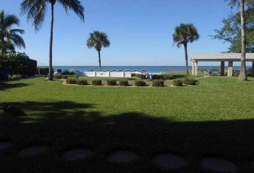 ツーベッドルーム　ヴィラ, Turtle Crawl Inn  Longboat Key