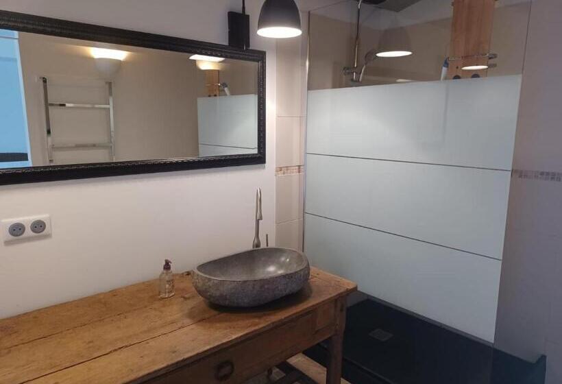 اتاق استاندارد با چشمانداز باغ, Domaine L Esprit D Antan