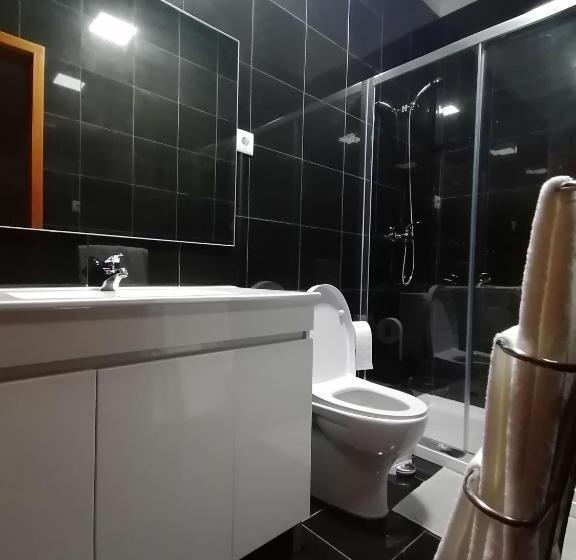 Номер Стандарт Трехместный, Hostel Encostas Do Douro