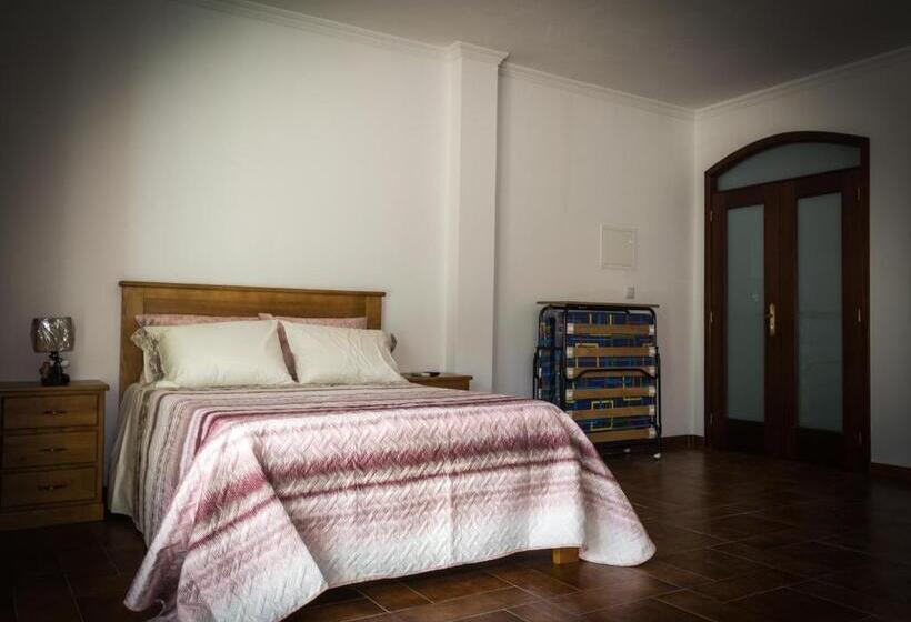 스탠다드 트리플 룸, Hostel Encostas Do Douro