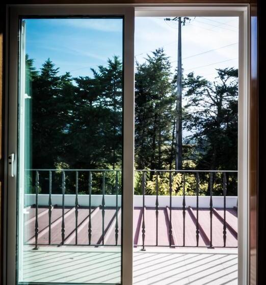 발코니 디럭스 룸, Hostel Encostas Do Douro