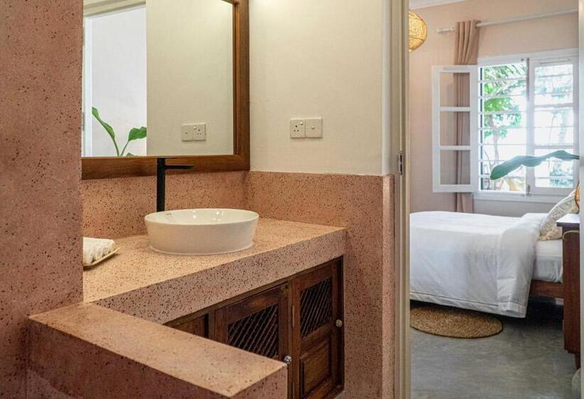 디럭스 룸 바다 전망, The Slow Vegan