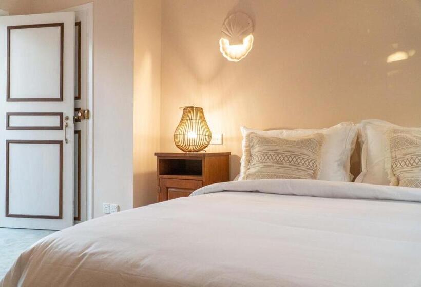 스탠다드 룸 바다 전망, The Slow Vegan