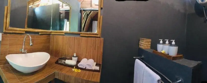 ガーデンビューのスタンダードバンガロー, Pondok Sari Homestay