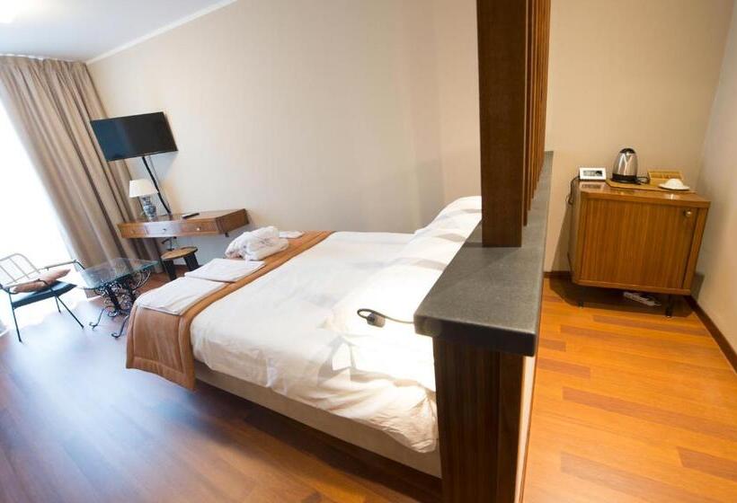 חדר סטנדרט עם מרפסת, Villa Jasmine B&b