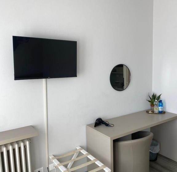 Номер Deluxe Вид на Город, Albergo Leon D Oro