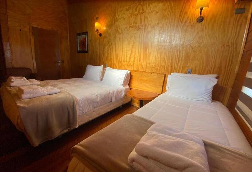스탠다드 트리플 룸, Hostal Caulle