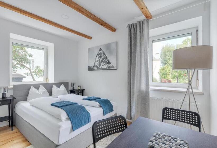 스탠다드 스튜디오, Innsbruck City Chalet