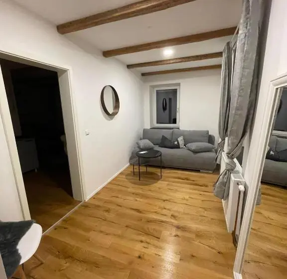 Perhehuone, Innsbruck City Chalet