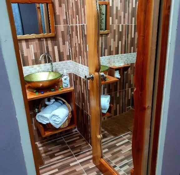 اتاق لوکس, Mesmerize Guest House