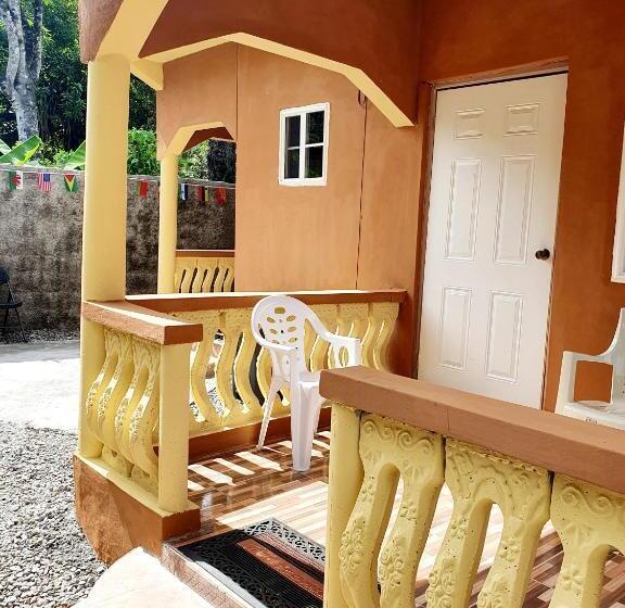 اتاق اکونومی, Mesmerize Guest House