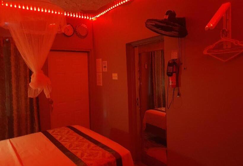 اتاق اکونومی, Mesmerize Guest House