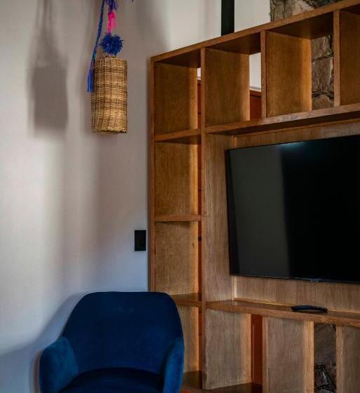 חדר לארבעה סטנדרטי עם מרפסת, Villa Mosaico   Luxury Lofts