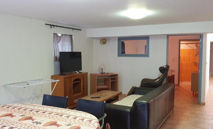 １階の１ベッドルームアパートメント, Presqu île De Chooz