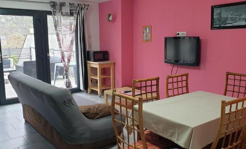 テラス付き１ベッドルームアパートメント, Presqu île De Chooz