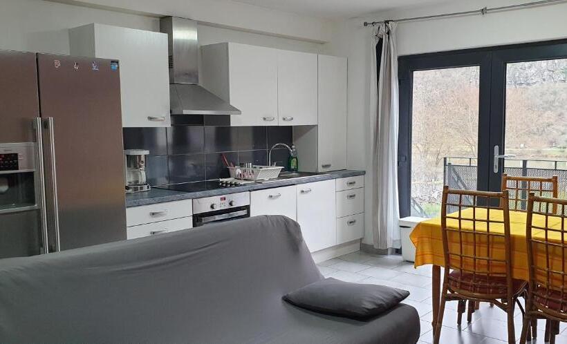 バルコニー付き１ベッドルームアパートメント, Presqu île De Chooz