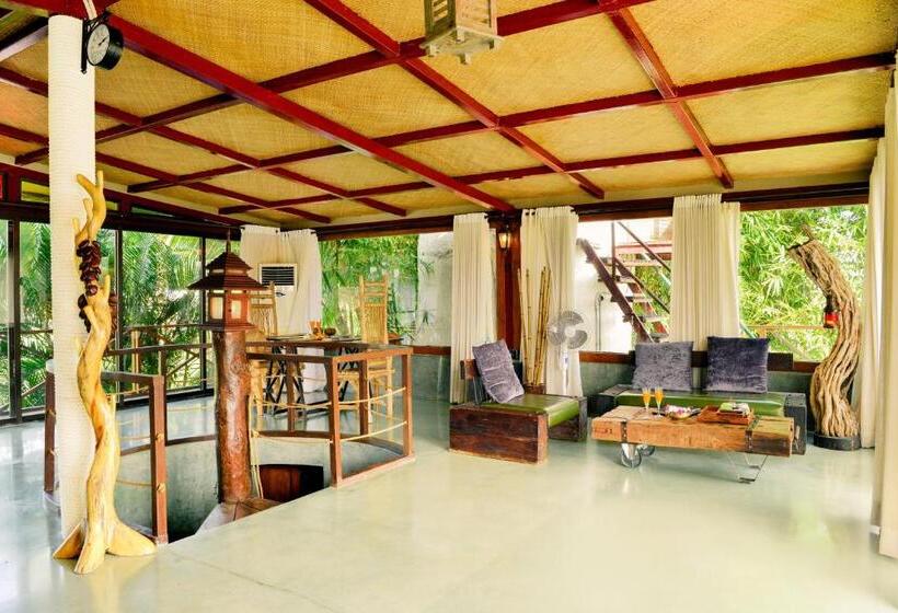 סוויטת ג'וניור עם מרפסת, Anchaviyo Resort