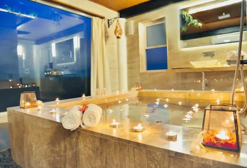 スーペリアールーム, Anchaviyo Resort