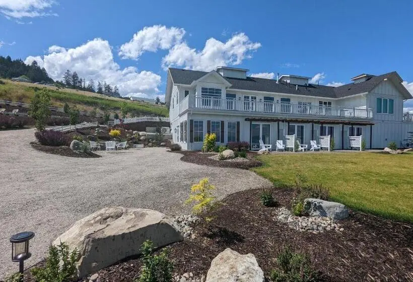 キングサイズベッドのスタンダードルーム, Autumn Lane, Modern Farmhouse Style B&b With Stunning Lakeviews