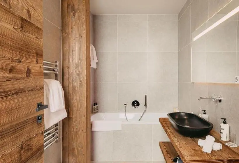 Executive Suite, Eringer