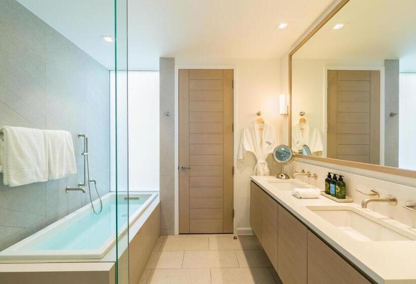 Deniz Mandarazıl Standart Stüdyo, Rock House