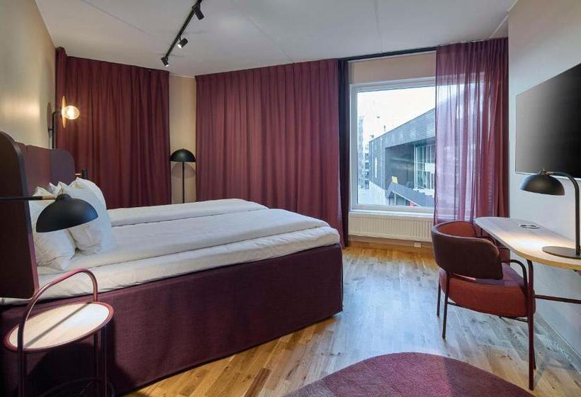 جناح جونيور, Scandic Kiruna