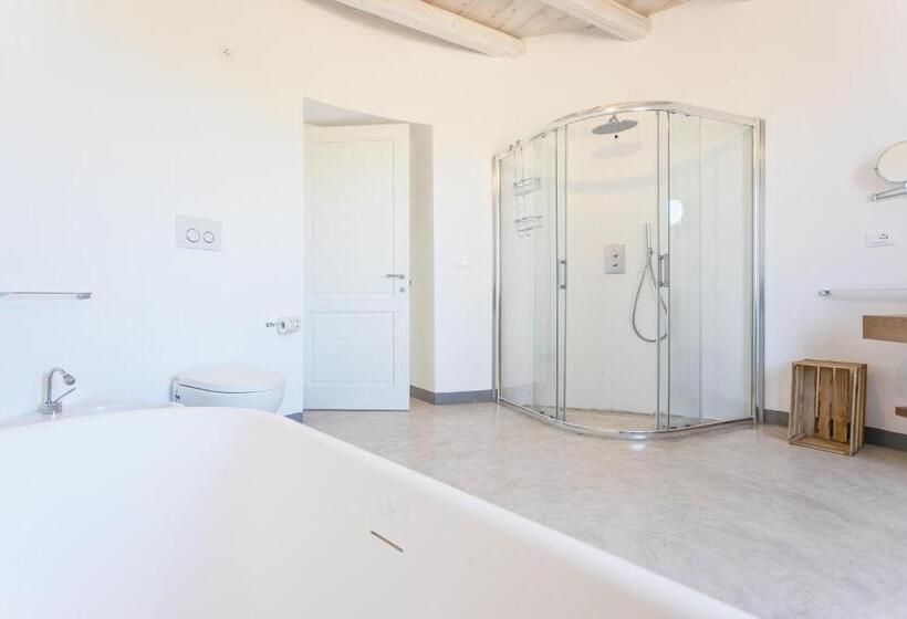 جناح, Palummare   Agri Hotel Relais