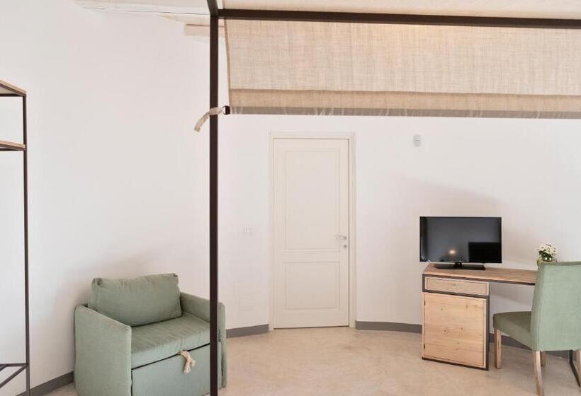 جناح, Palummare   Agri Hotel Relais