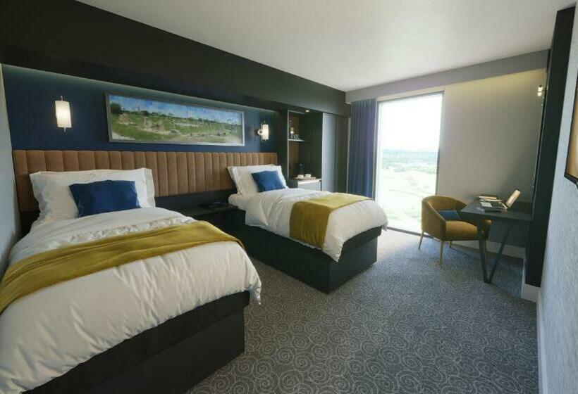 Номер Стандарт, La Tour