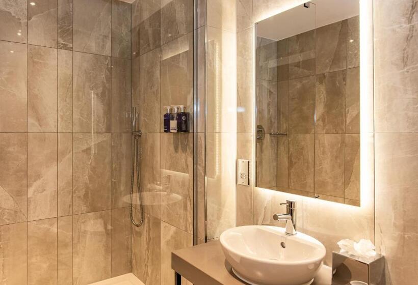 Номер Deluxe Кровать Кинг, La Tour