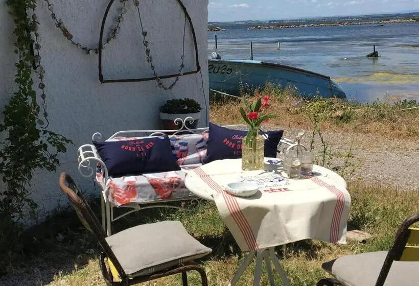 デラックスルーム, Cabanon De Pêcheur En Bord De Lagune