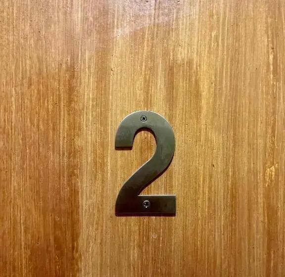 スタンダードルーム, Edgar S Guest House