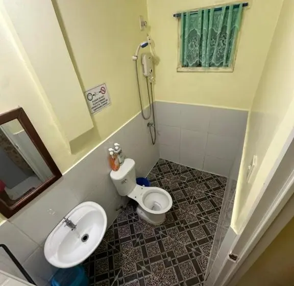 スタンダードルーム, Edgar S Guest House